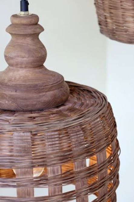 Hovedbilde Lampe i flettet rattan fra Chique Antique