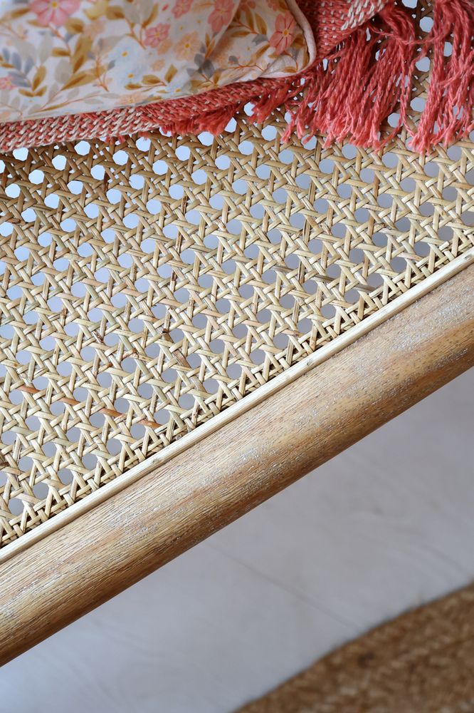 Loungestol med flettet sete og rygg fra Chic Antique