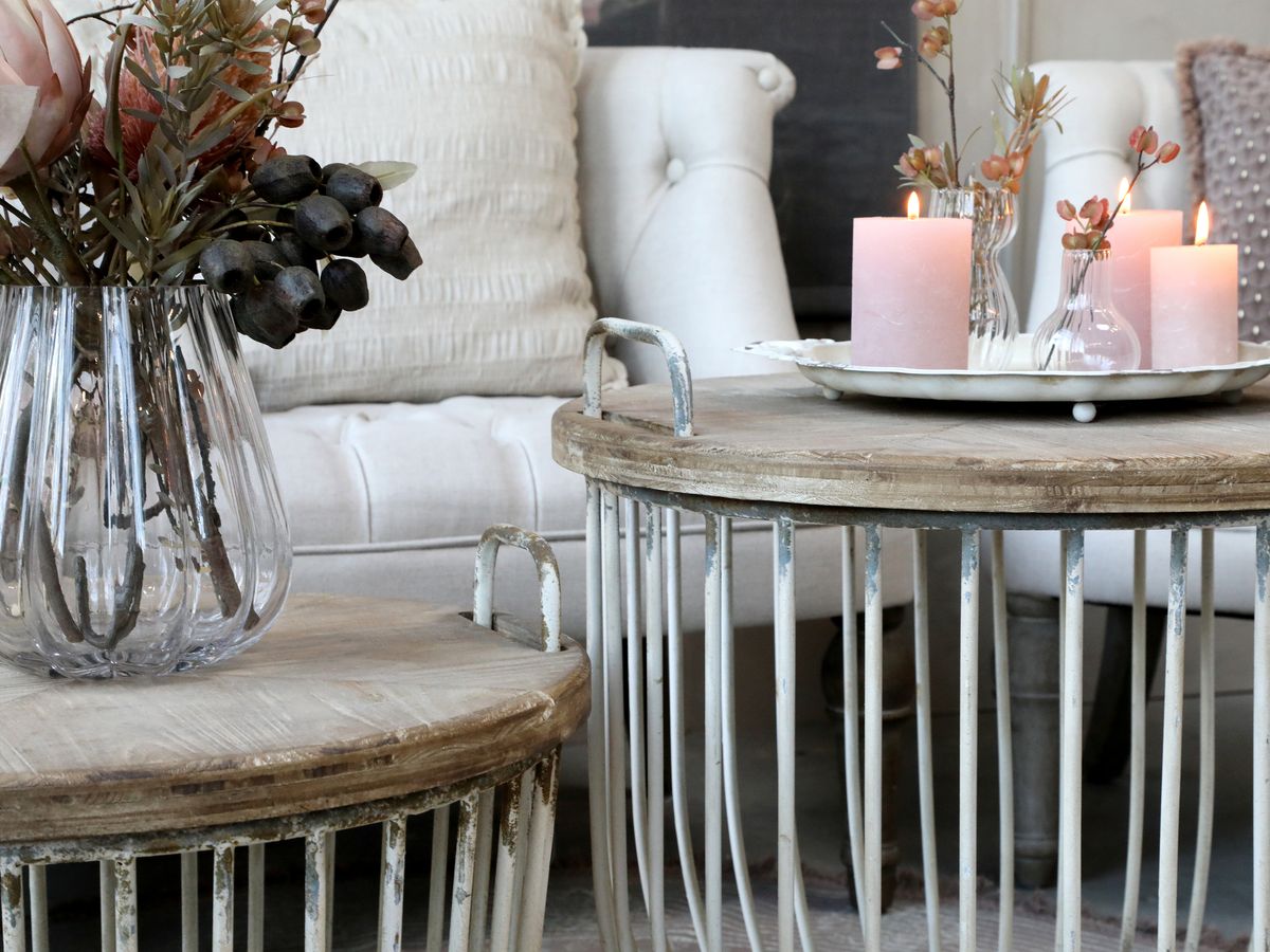 Sofabord i hvit med trelokk - Sett med 2 bord - Chic Antique
