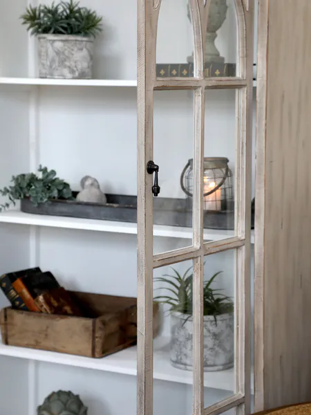 Hovedbilde Vitrineskap Med Tverrdører fra Chic Antique 