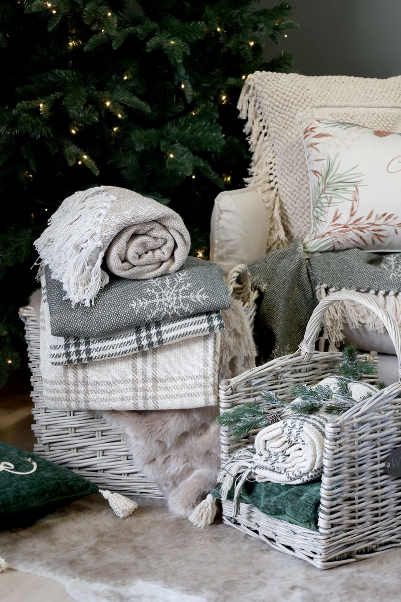 Oliven Pledd av overskuddsgarn med iskrystaller - Chic Antique