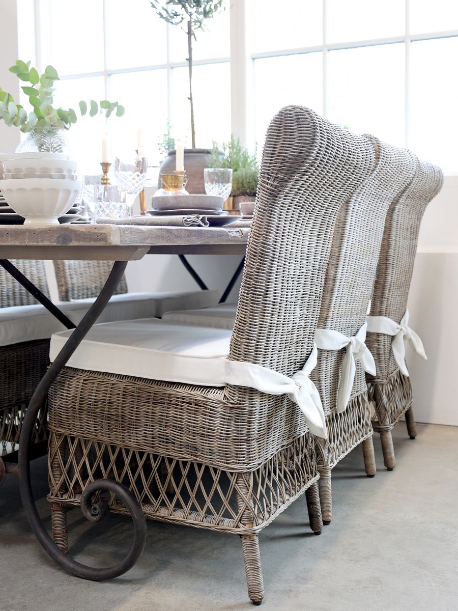 Fransk flettet spisestol med pute fra Chic Antique