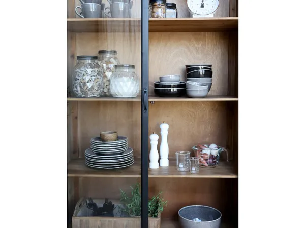 Hovedbilde Vitrineskap Med Glassdører Og Hyller Fra Chic Antique