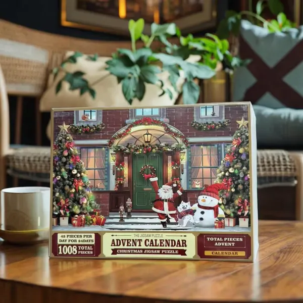 Hovedbilde Puslespill Julekalender Julehus med 24 puslespill - 1008 biter - 50 x 70 cm