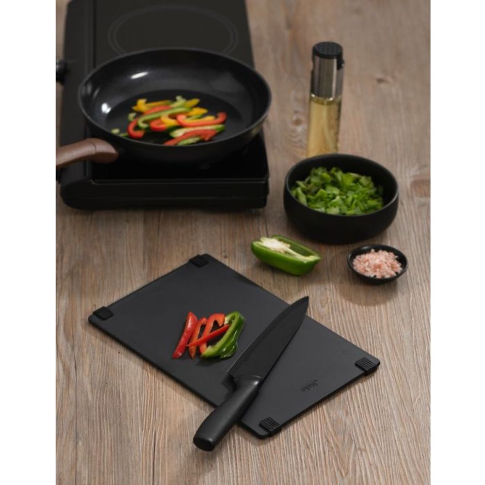 Knivsett med 5 kniver i sort design