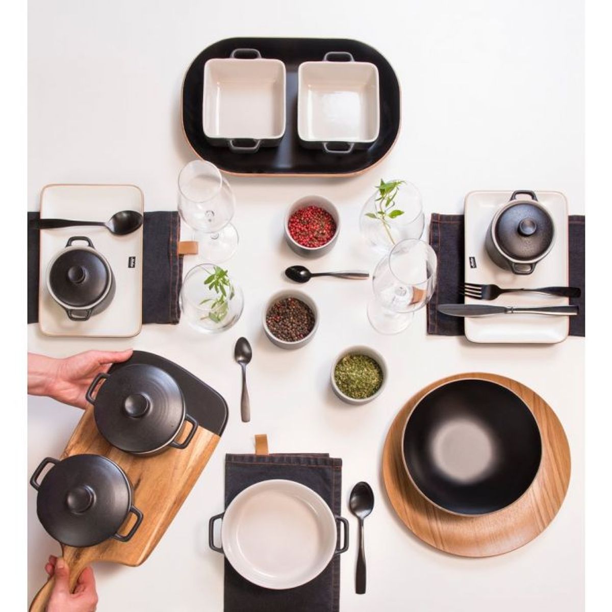 Bestikk 16 deler sort