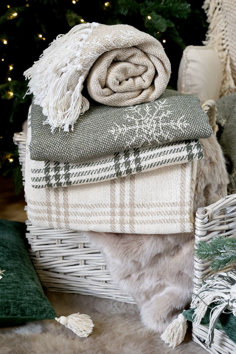 Oliven Pledd av overskuddsgarn med iskrystaller - Chic Antique